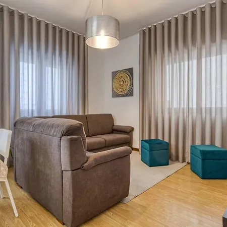 Vakantiehuis Spacious House In Porto For Family And Friends *