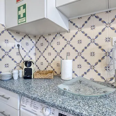 Vakantiehuis Spacious House In Porto For Family And Friends *