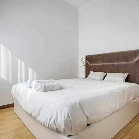 Spacious House In Porto For Family And Friends