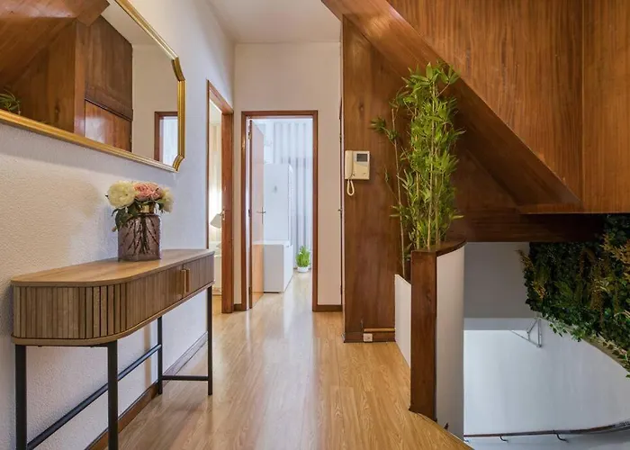 Spacious House In Porto For Family And Friends Сasa de vacaciones *