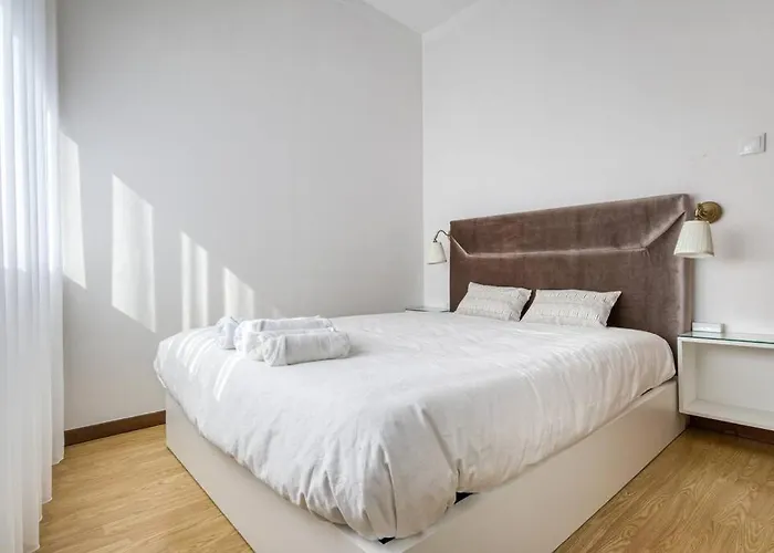 Spacious House In Porto For Family And Friends